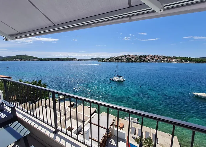 Villa Lux Apartments