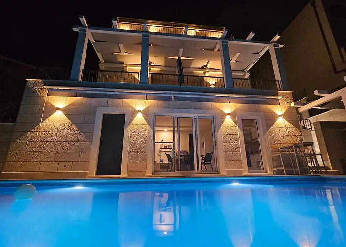 Villa Lux Apartments