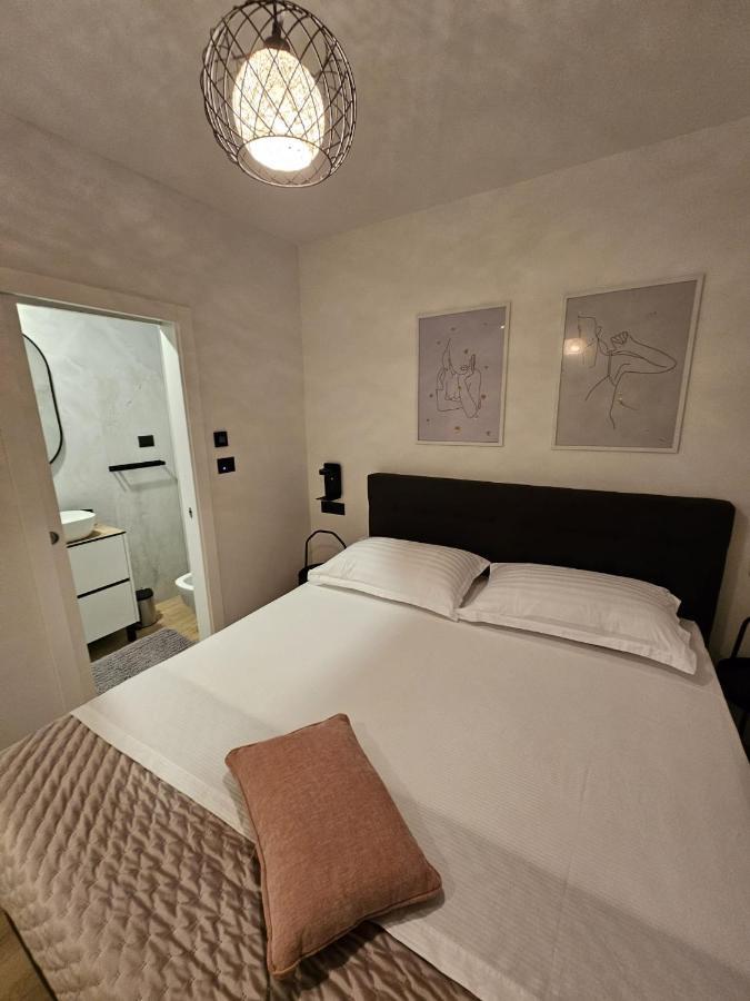 Lux * Rogoznica (Sibenik-Knin)